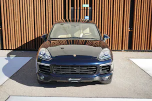 PORSCHE CAYENNE DIESEL l 262 PS