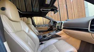 PORSCHE CAYENNE DIESEL l 262 PS
