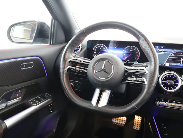 MERCEDES-BENZ GLA 220 4Matic 8G-DCT