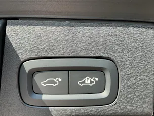 VOLVO XC60 B5 AWD Core
