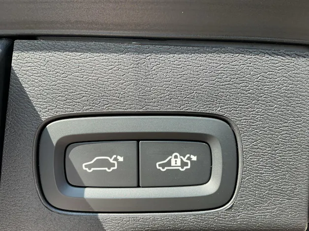 VOLVO XC60 B5 AWD Core