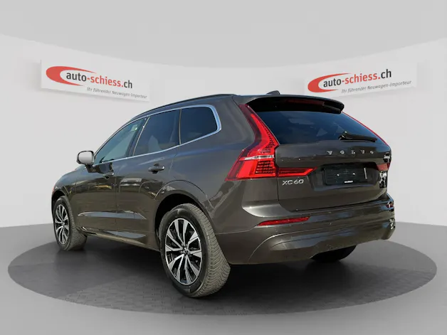 VOLVO XC60 B5 AWD Core