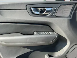 VOLVO XC60 B5 AWD Core