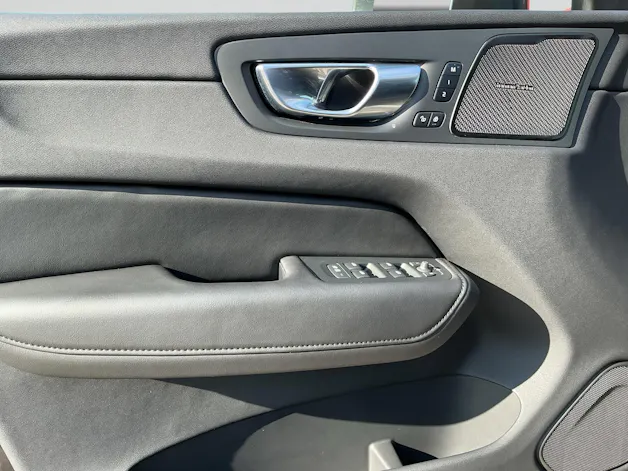 VOLVO XC60 B5 AWD Core