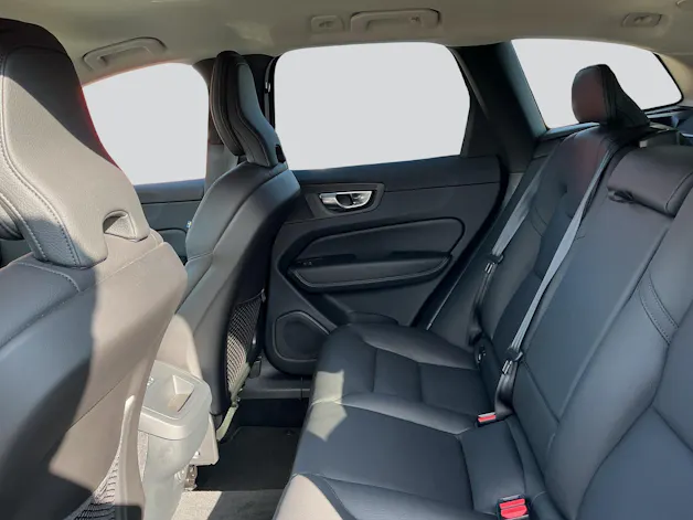 VOLVO XC60 B5 AWD Core