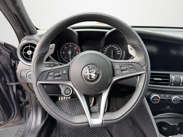 ALFA ROMEO Giulia 2.2 D Q4 210 Veloce TI