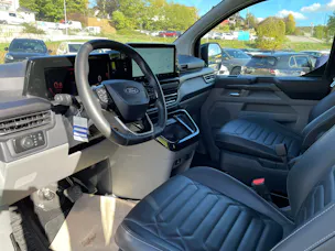 FORD Tourneo Bus 320 L2H1 Titanium Automat 4x4