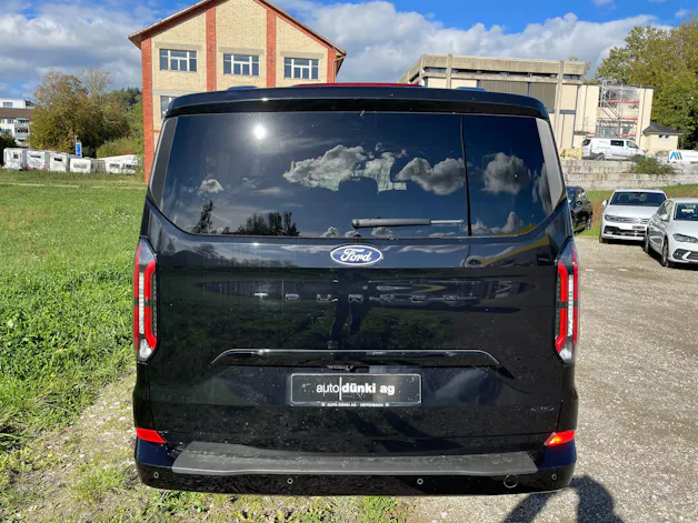 FORD Tourneo Bus 320 L2H1 Titanium Automat 4x4