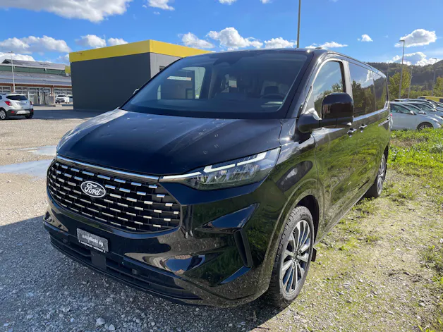FORD Tourneo Bus 320 L2H1 Titanium Automat 4x4
