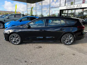 FORD Focus 1.0 MHEV ST-Line Automat