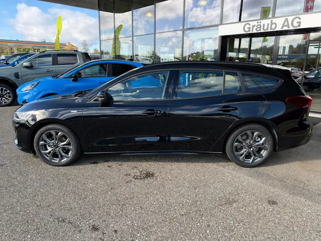 FORD Focus 1.0 MHEV ST-Line Automat
