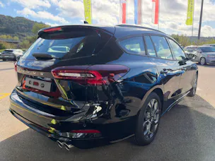FORD Focus 1.0 MHEV ST-Line Automat