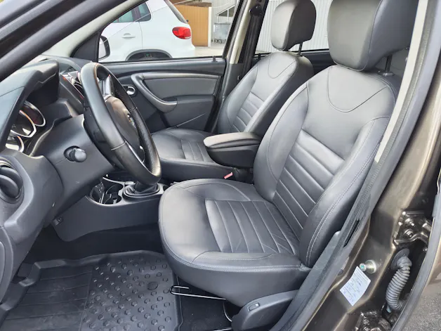 DACIA Duster 1.5 dCi Lauréate 4x2 EDC