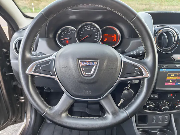 DACIA Duster 1.5 dCi Lauréate 4x2 EDC