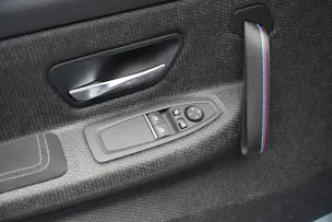 BMW M4 Coupé CS DKG *Frozen Dark Blue* *CH-Fahrzeug* *ohne OPF*