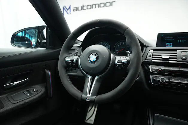 BMW M4 Coupé CS DKG *Frozen Dark Blue* *CH-Fahrzeug* *ohne OPF*