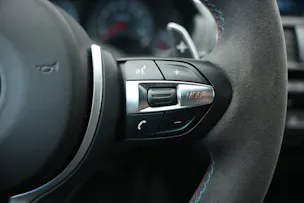 BMW M4 Coupé CS DKG *Frozen Dark Blue* *CH-Fahrzeug* *ohne OPF*