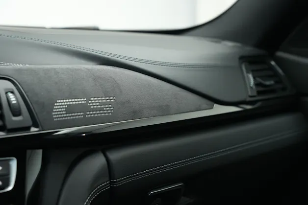BMW M4 Coupé CS DKG *Frozen Dark Blue* *CH-Fahrzeug* *ohne OPF*