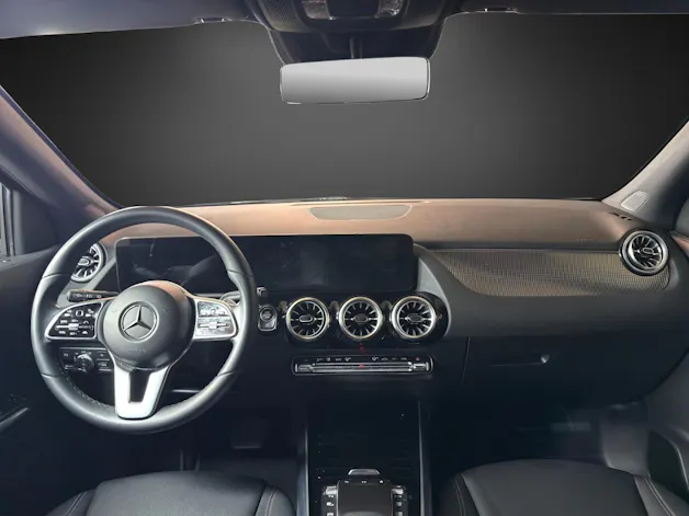 MERCEDES-BENZ GLA 200 4MProgressive 8G