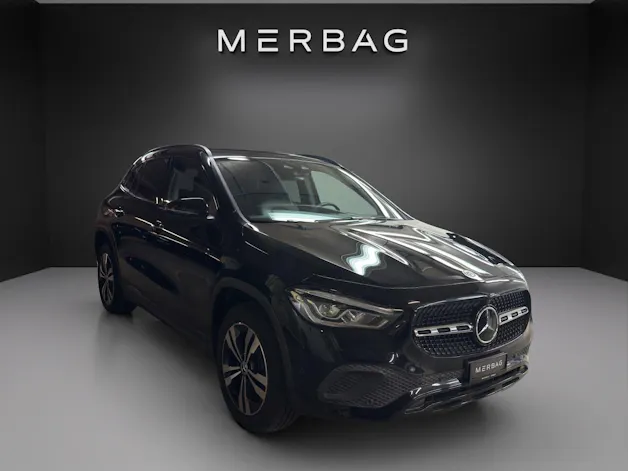 MERCEDES-BENZ GLA 200 4MProgressive 8G