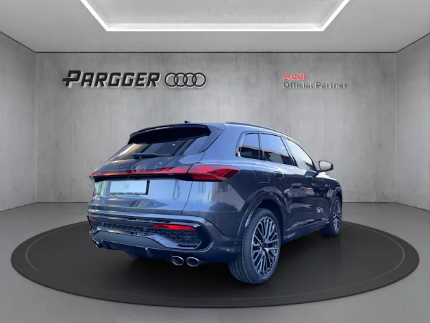 AUDI SQ5 TFSI quattro S-tronic