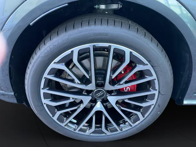 AUDI SQ5 TFSI quattro S-tronic
