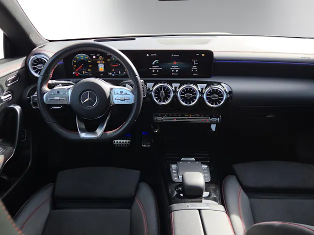 MERCEDES-BENZ CLA 220 d 4Matic Swiss Star 8G-DCT