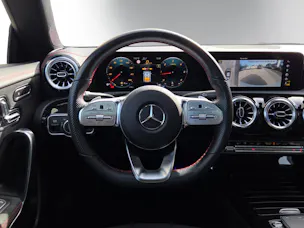 MERCEDES-BENZ CLA 220 d 4Matic Swiss Star 8G-DCT