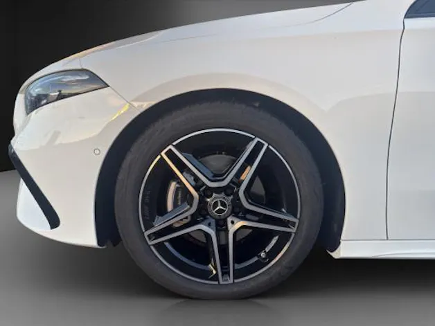 MERCEDES-BENZ A 200 Night Star 7G-DCT