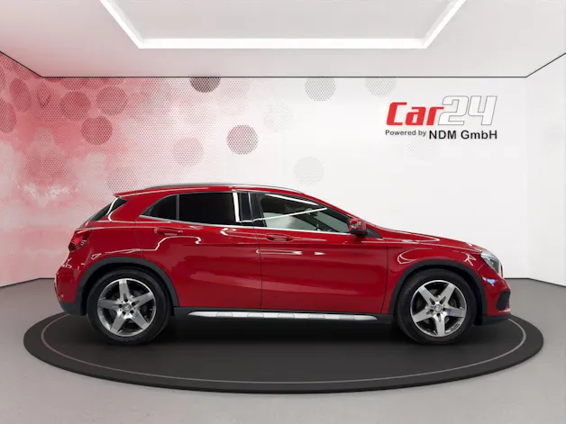 MERCEDES-BENZ GLA 250 AMG Line 4Matic 7G-DCT
