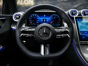 MERCEDES-BENZ GLC 300 d AMG Line 4Matic 9G-Tronic *Werksgarantie*21" Felgen*DIGITAL LIGHT*