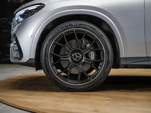 MERCEDES-BENZ GLC 300 d AMG Line 4Matic 9G-Tronic *Werksgarantie*21" Felgen*DIGITAL LIGHT*