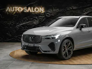 VOLVO XC60 B5 Benzin Mild Hybrid AWD Plus Dark Geartronic *Facelift*Werksgarantie*Panorama*Harman/Kardon*360° Kamera*
