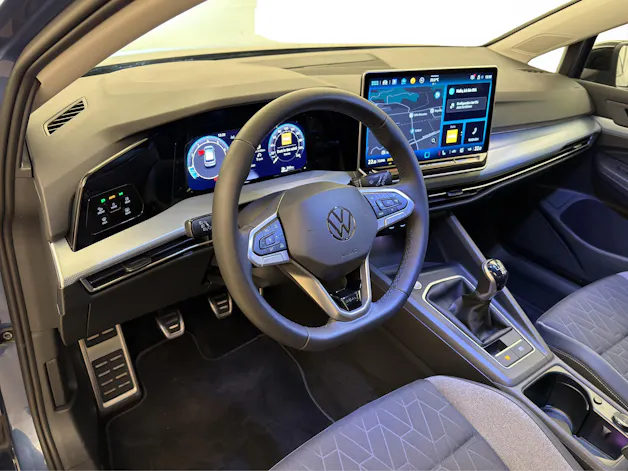 VW Golf 8 1.5 TSI Goal 6-Gang