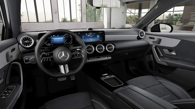 MERCEDES-BENZ A 250 AMG Line 4MATIC
