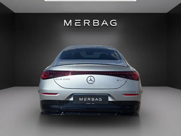 MERCEDES-BENZ CLA 220 8G-DCT 4Matic