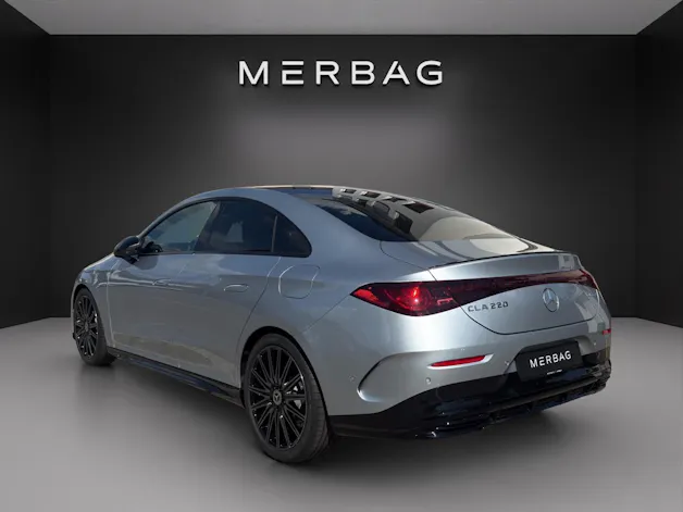 MERCEDES-BENZ CLA 220 8G-DCT 4Matic