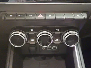 RENAULT Clio 1.0 Techno