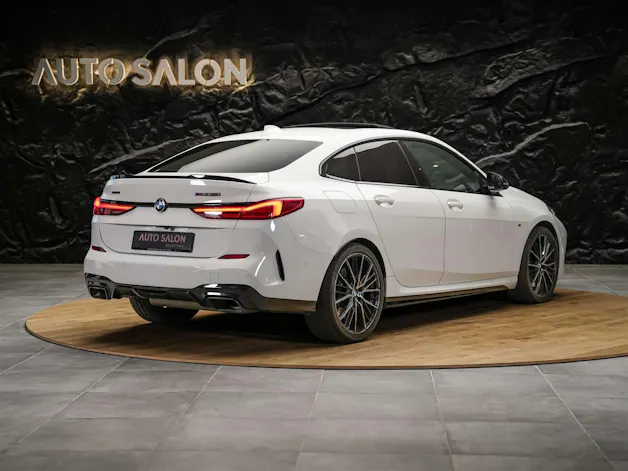 BMW M235i Gran Coupé xDrive *CH Auto*Panorama*Head Up*Harman/Kardon*