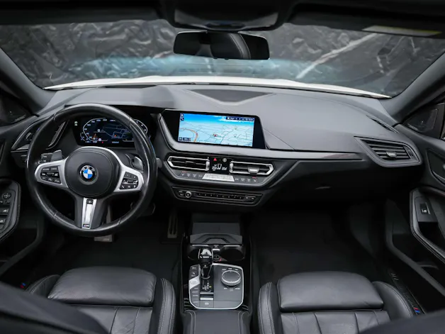 BMW M235i Gran Coupé xDrive *CH Auto*Panorama*Head Up*Harman/Kardon*
