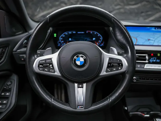 BMW M235i Gran Coupé xDrive *CH Auto*Panorama*Head Up*Harman/Kardon*