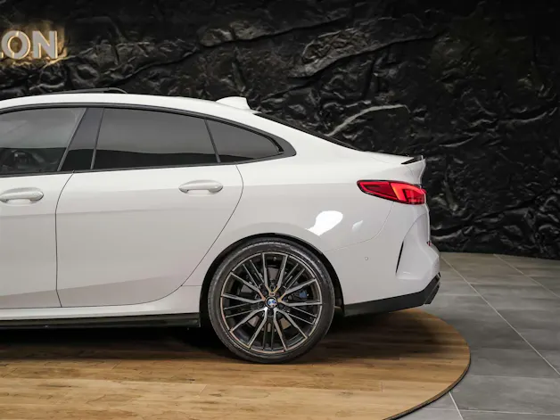BMW M235i Gran Coupé xDrive *CH Auto*Panorama*Head Up*Harman/Kardon*