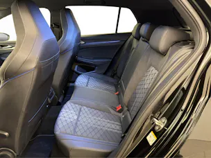 VW Golf 8 1.5 eTSI R-Line DSG
