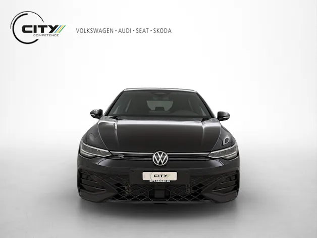VW Golf 8 1.5 eTSI R-Line DSG