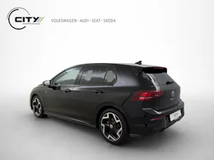 VW Golf 8 1.5 eTSI R-Line DSG