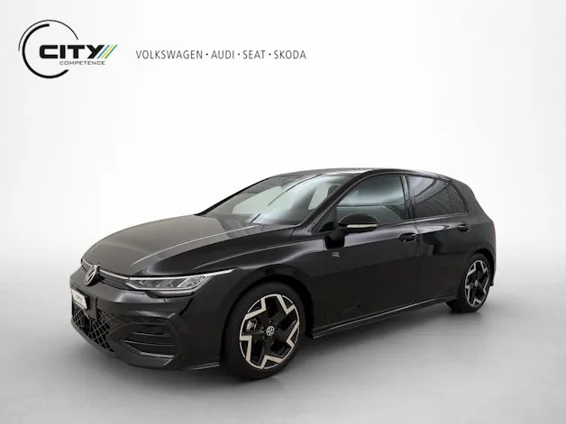 VW Golf 8 1.5 eTSI R-Line DSG