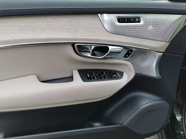 VOLVO XC90 2.0 T8 TE Ultra Dark eAWD