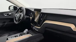 VOLVO XC60 2.0 T6 TE Plus Dark eAWD