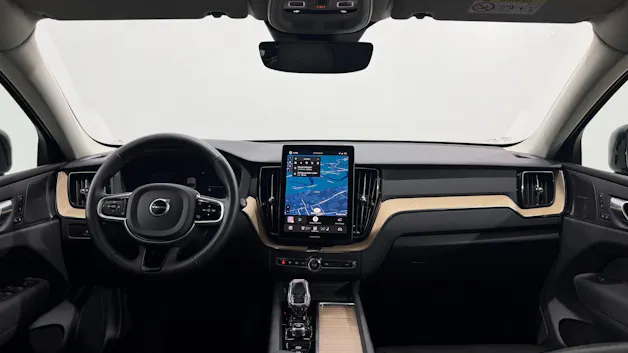 VOLVO XC60 2.0 T6 TE Plus Dark eAWD
