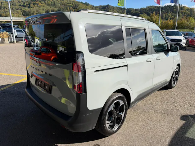 FORD Tourneo Courier Elektro 54kWh Titanium